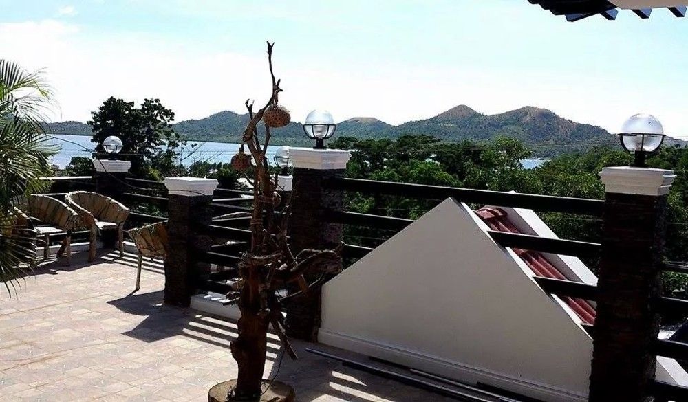 Bancuang Mansion Coron