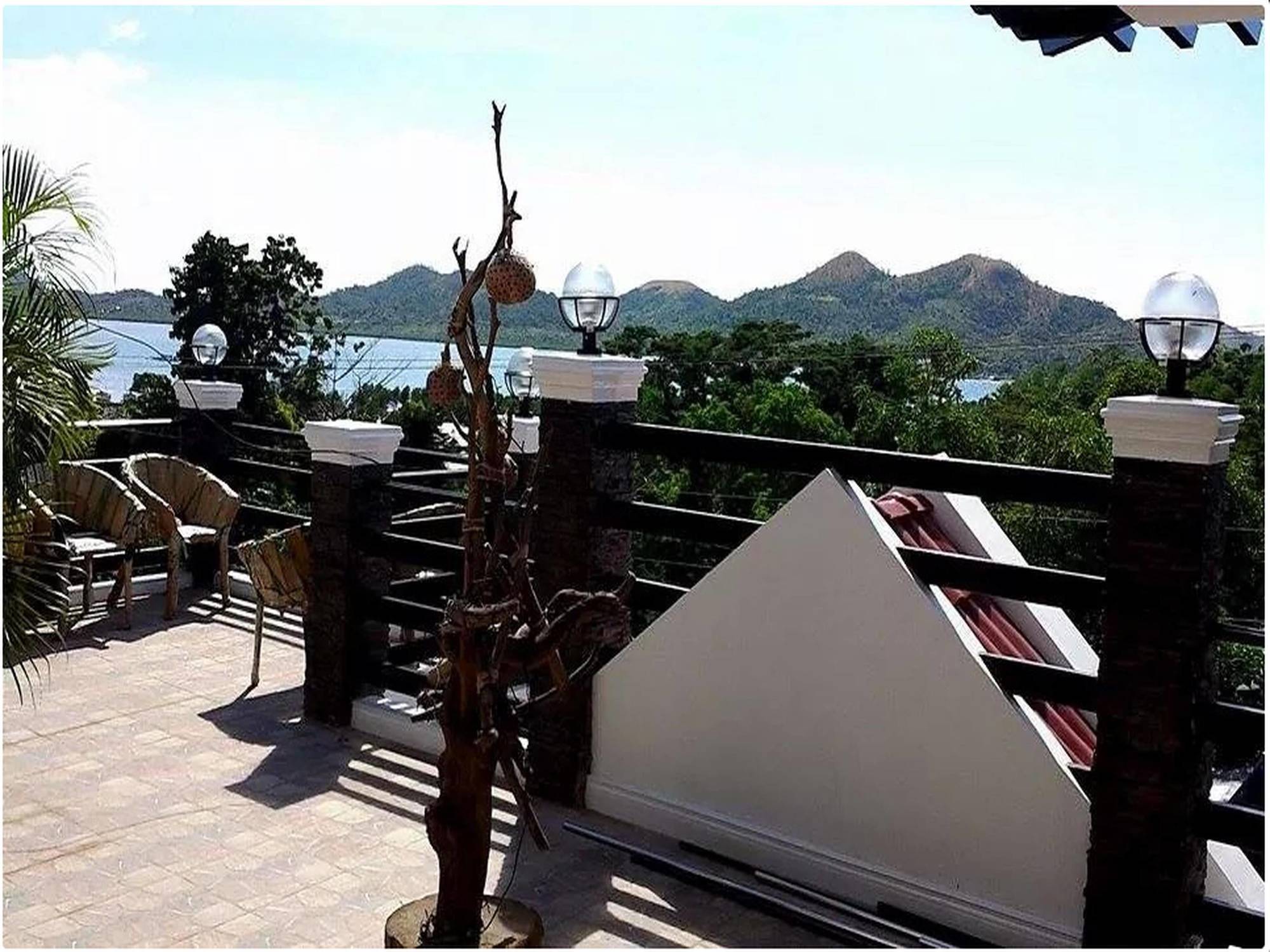 Bancuang Mansion Bed & Breakfast Coron